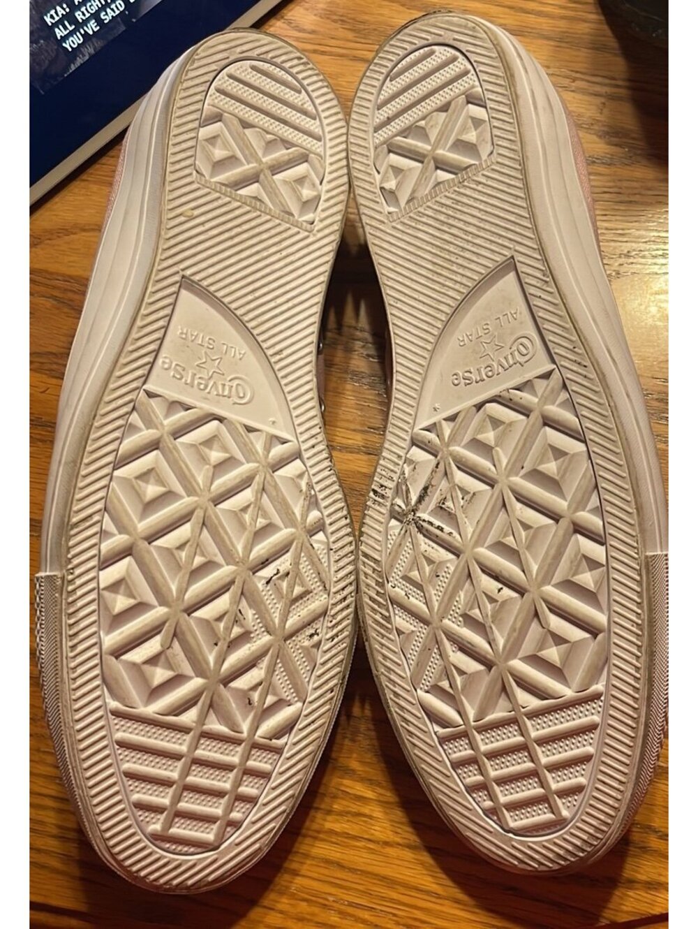 Converse low top shoes women’s 14 men’s 12 - Picture 4 of 4